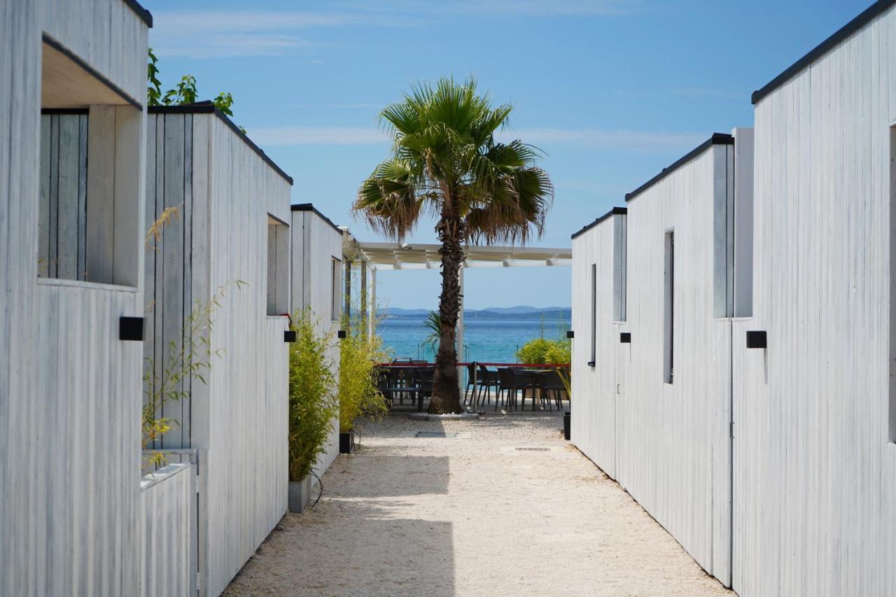 Boutique Style Eco-Beachhouse, Private Jacuzzi Privlaka  Esterno foto