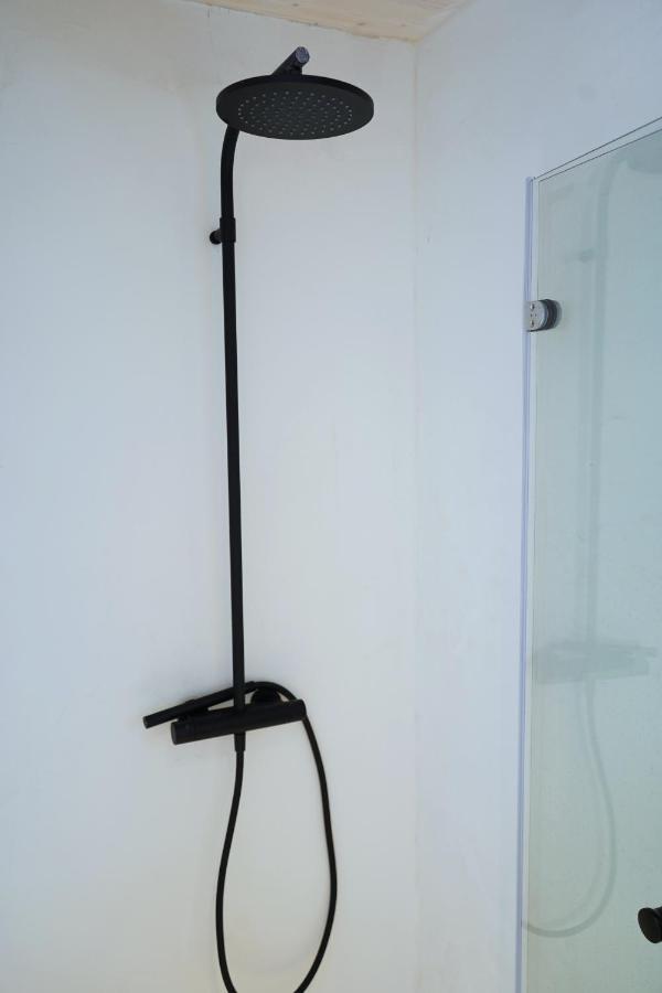 Boutique Style Eco-Beachhouse, Private Jacuzzi Privlaka  Esterno foto