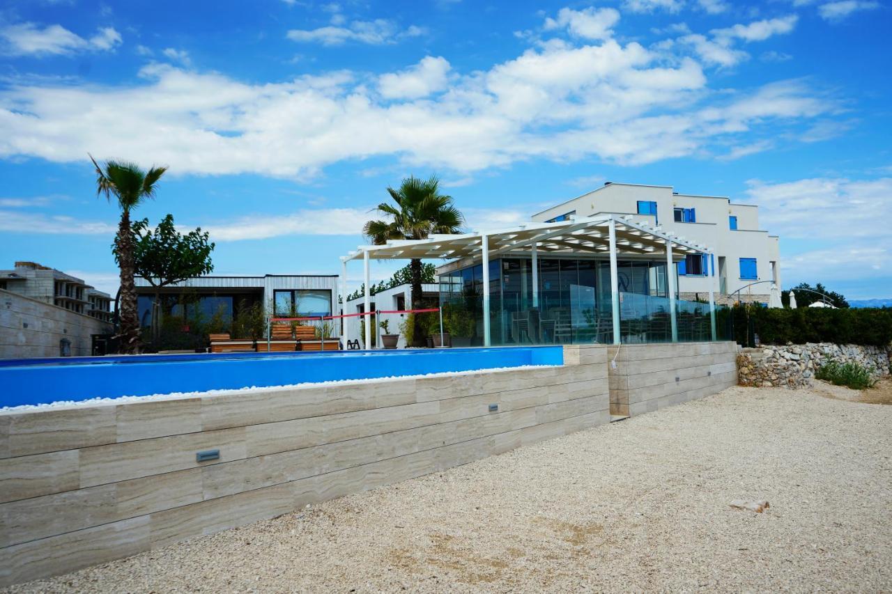 Boutique Style Eco-Beachhouse, Private Jacuzzi Privlaka  Esterno foto