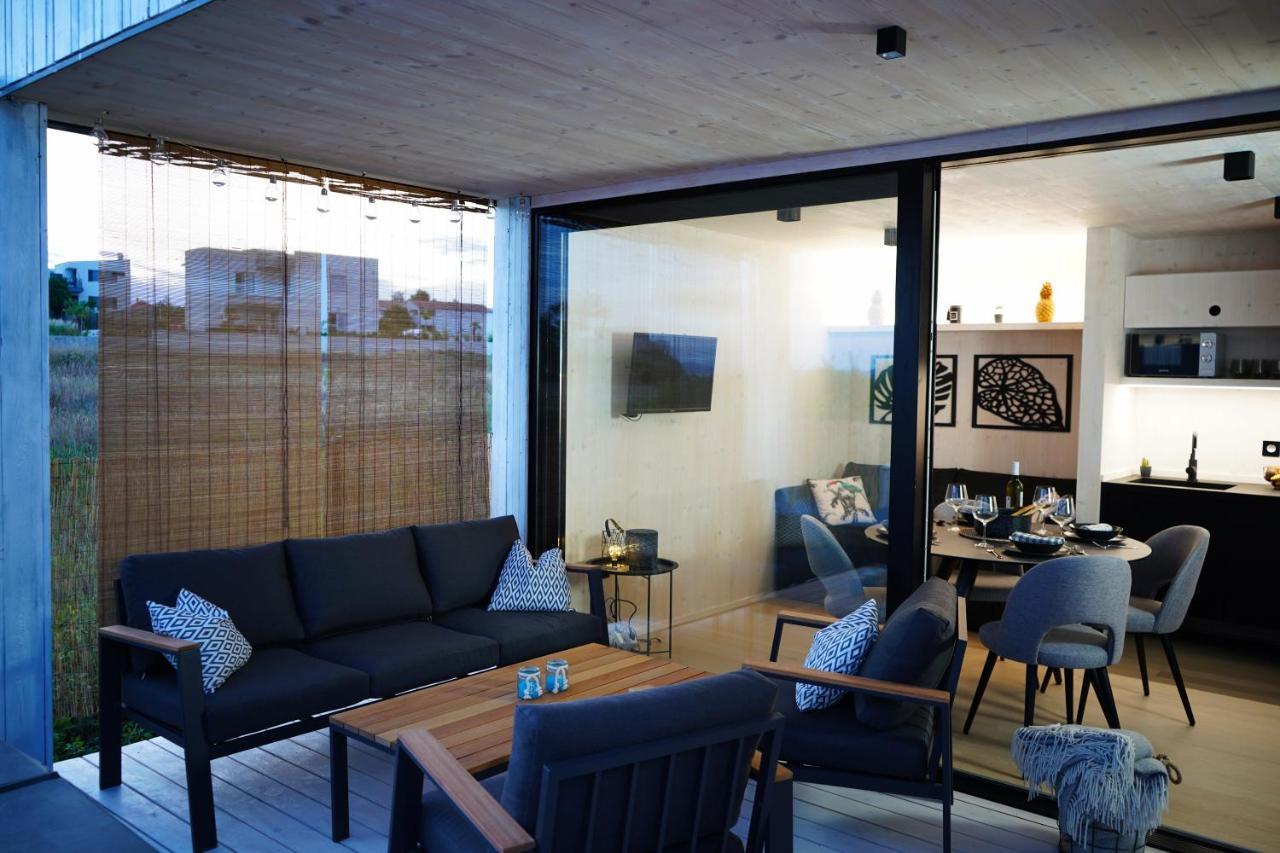 Boutique Style Eco-Beachhouse, Private Jacuzzi Privlaka  Esterno foto