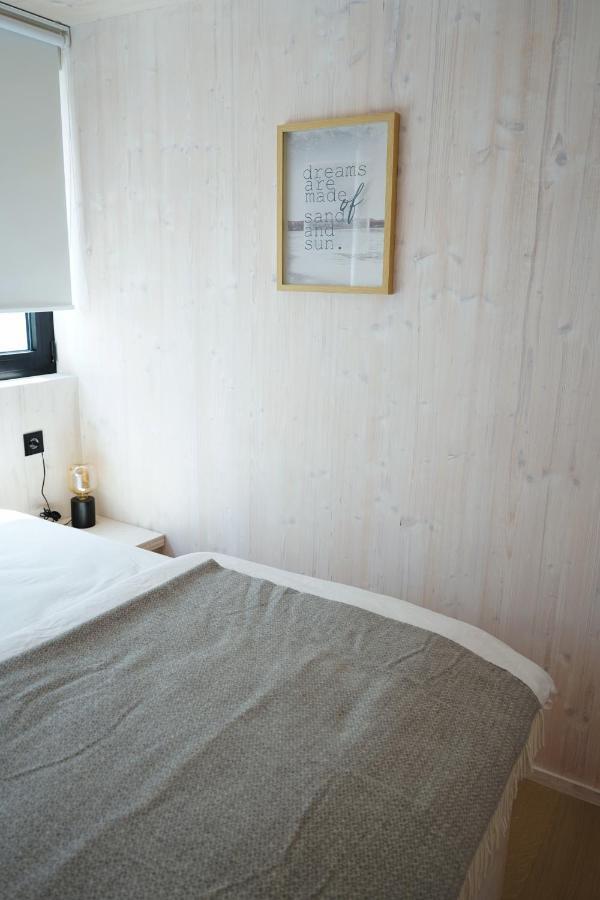 Boutique Style Eco-Beachhouse, Private Jacuzzi Privlaka  Esterno foto