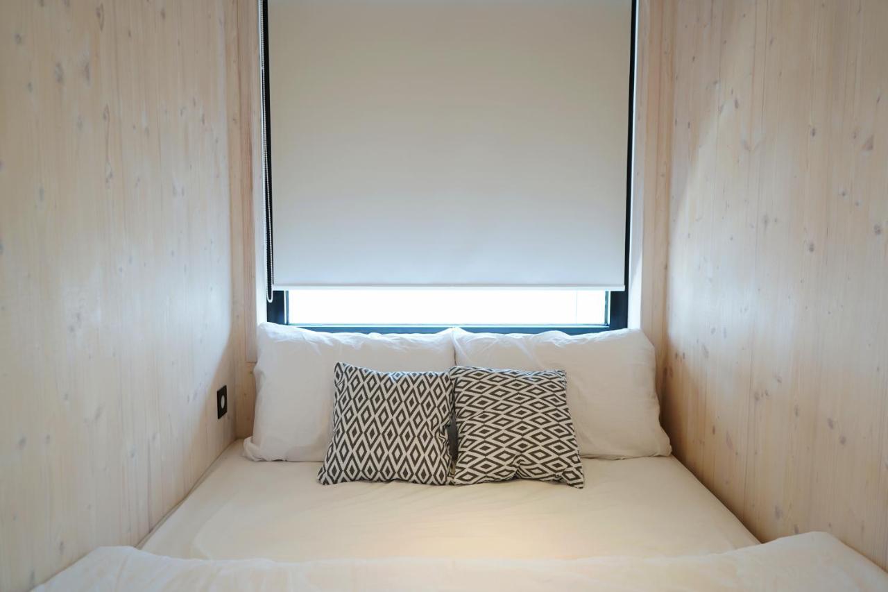 Boutique Style Eco-Beachhouse, Private Jacuzzi Privlaka  Esterno foto