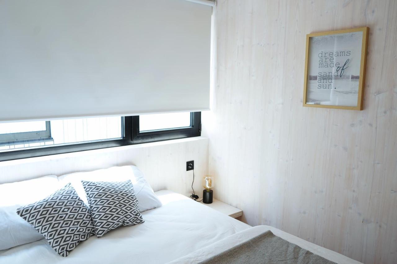 Boutique Style Eco-Beachhouse, Private Jacuzzi Privlaka  Esterno foto